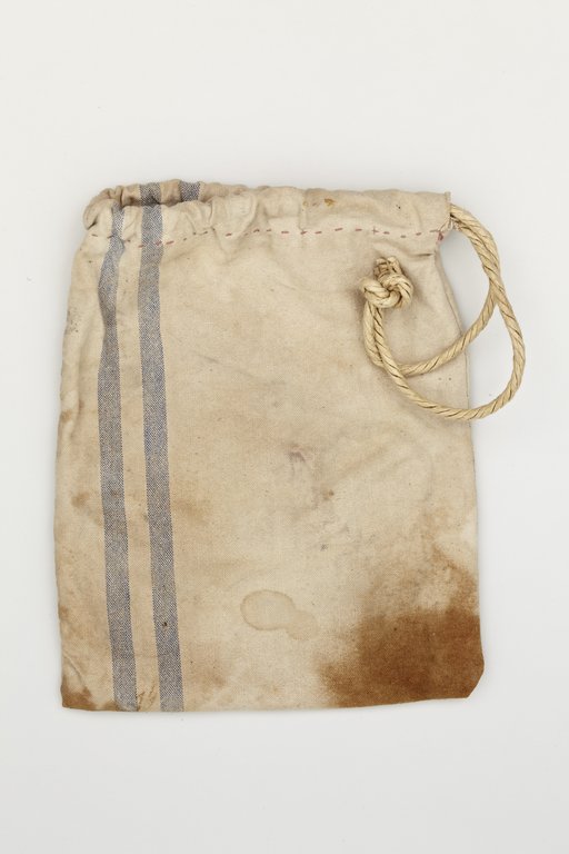 Otto Franks Baumwollbeutel aus Auschwitz
